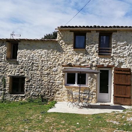 Studio Gard Calme Et Nature Russan Exterior photo