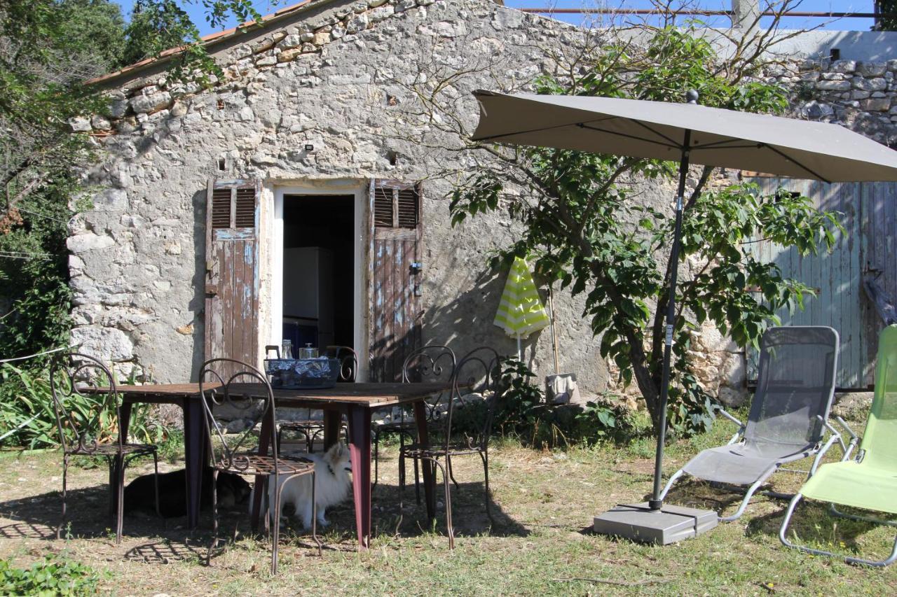 Studio Gard Calme Et Nature Russan Exterior photo