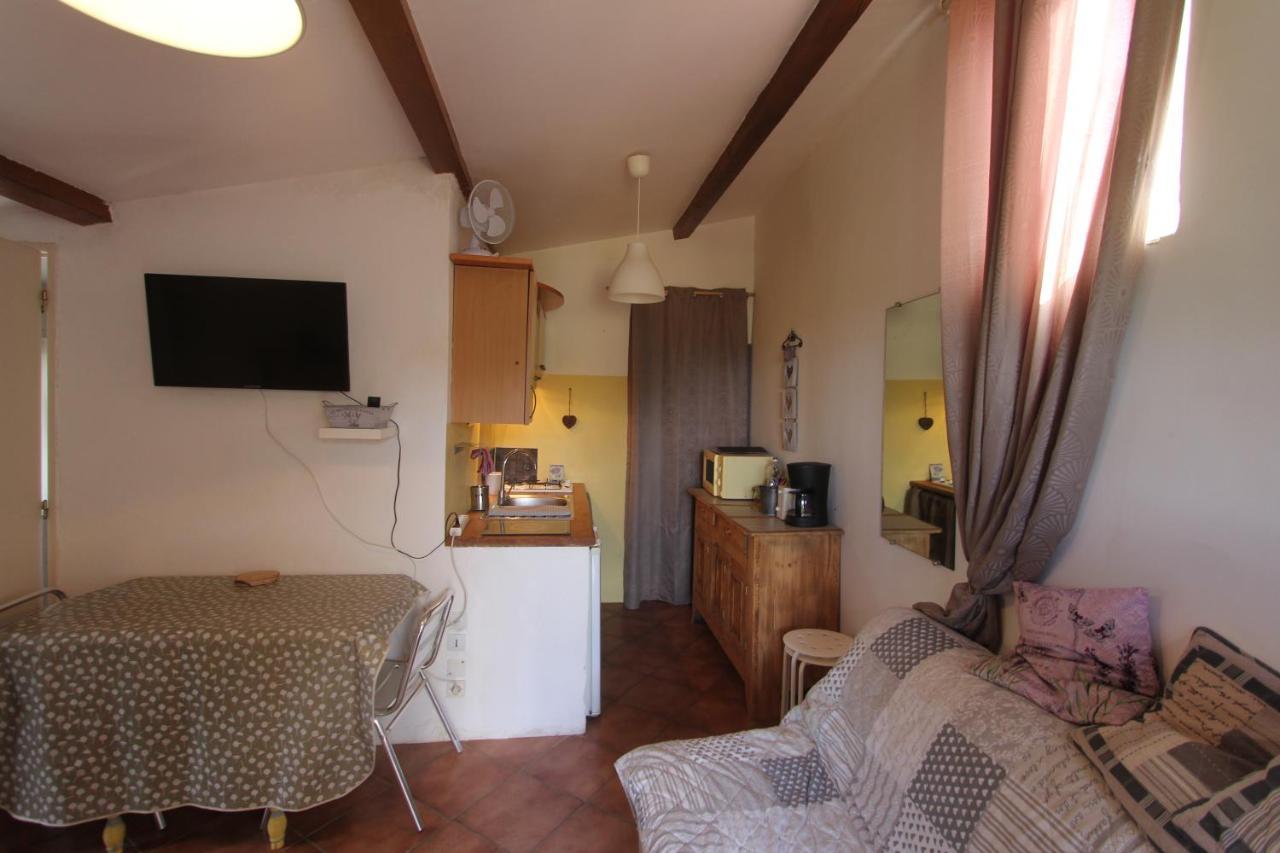 Studio Gard Calme Et Nature Russan Exterior photo